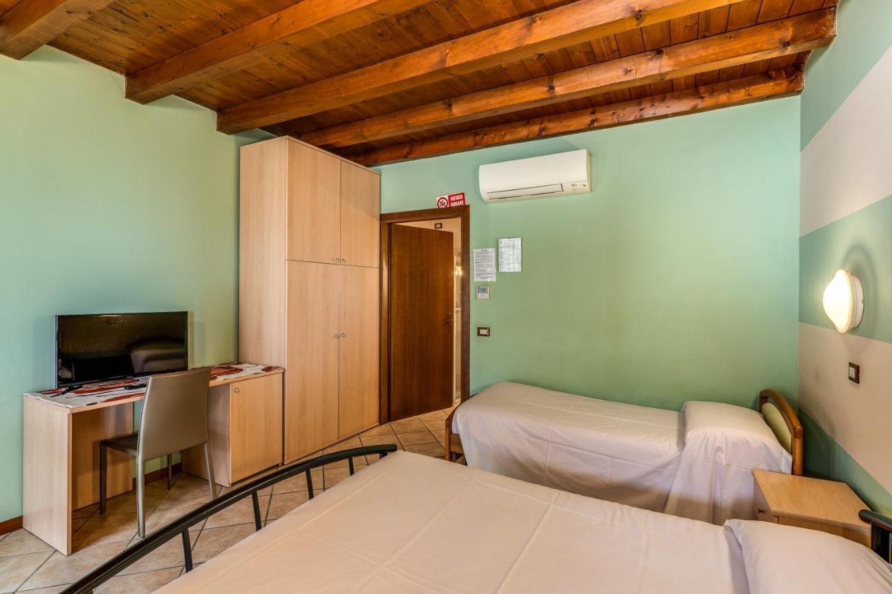 Agriturismo Pozzo Fiorito Castiglione Delle Stiviere Buitenkant foto